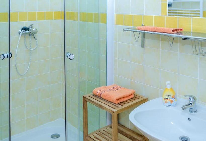 ペンション Penzion Sportino