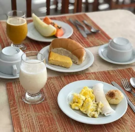 ペンション Pousada Rio Alegre