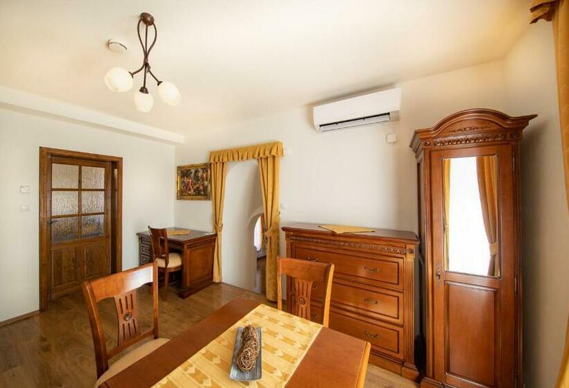 Residence Safari Resort   Chateau