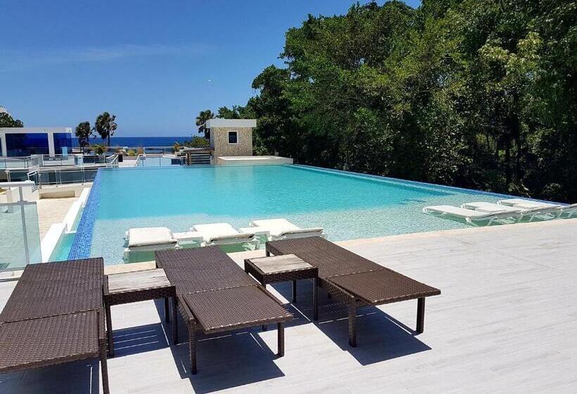 استراحتگاه Koko And Suzy's Ocean Dream