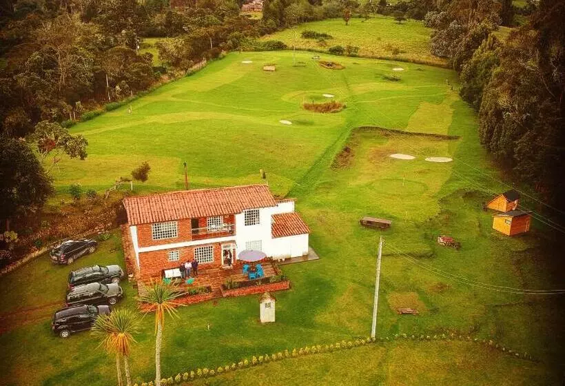 Aamiaismajoitus (B&B) Hobu Montaña