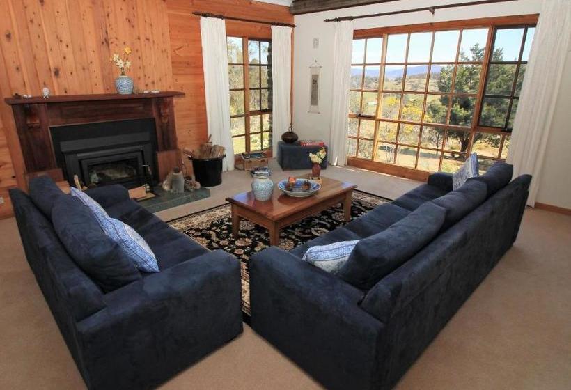 ベッドアンドブレックファースト The Great House Bnb