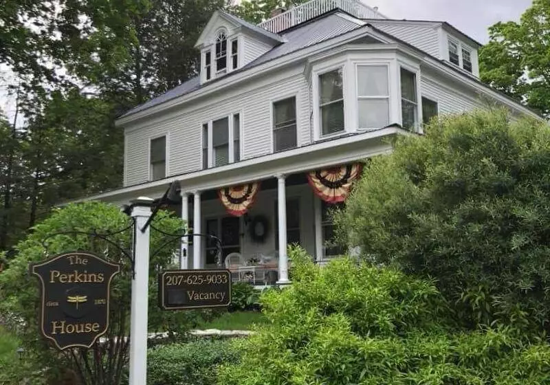 Aamiaismajoitus (B&B) The Perkins House