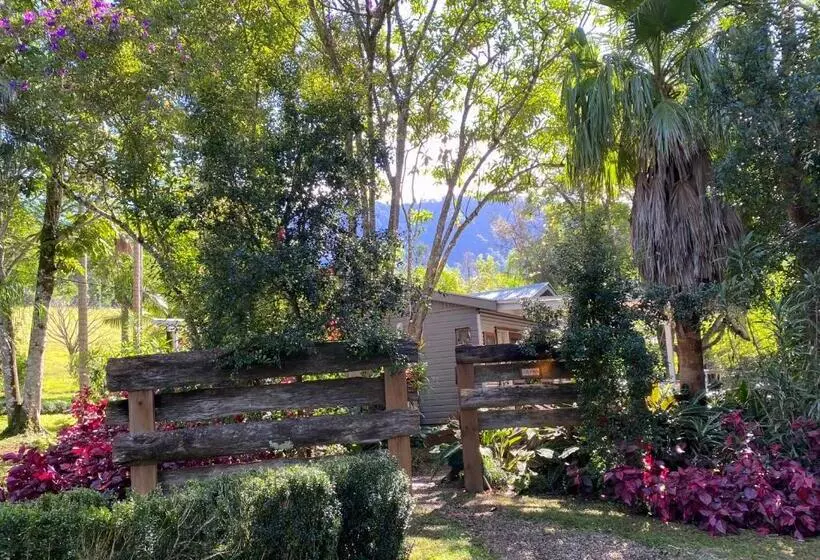 ホテル Birdsong Bellingen Farm