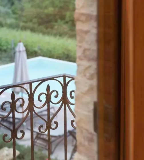 Hotelli Borgo Baccile By Vini Fantini