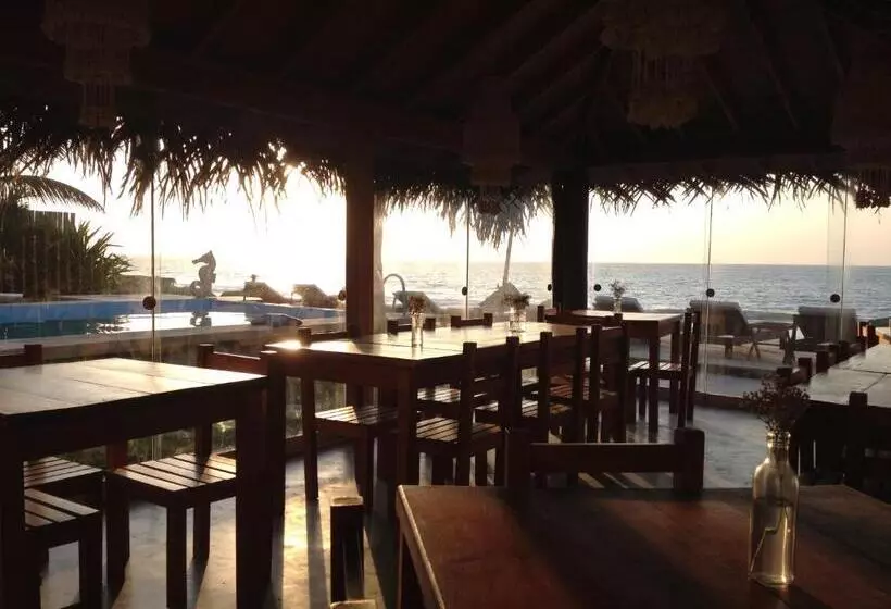 Hotelli Los Cocos De Vichayito