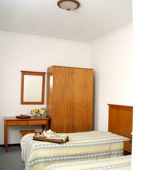 هتل Ninho Do Falcao