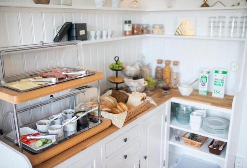 בית מלון כפרי Prästgårdens Pensionat