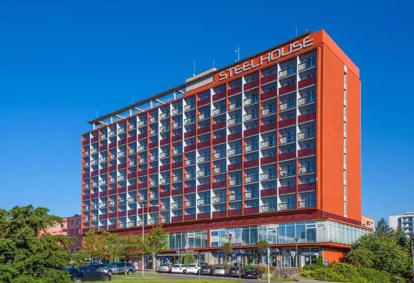 Hotelli Steelhouse