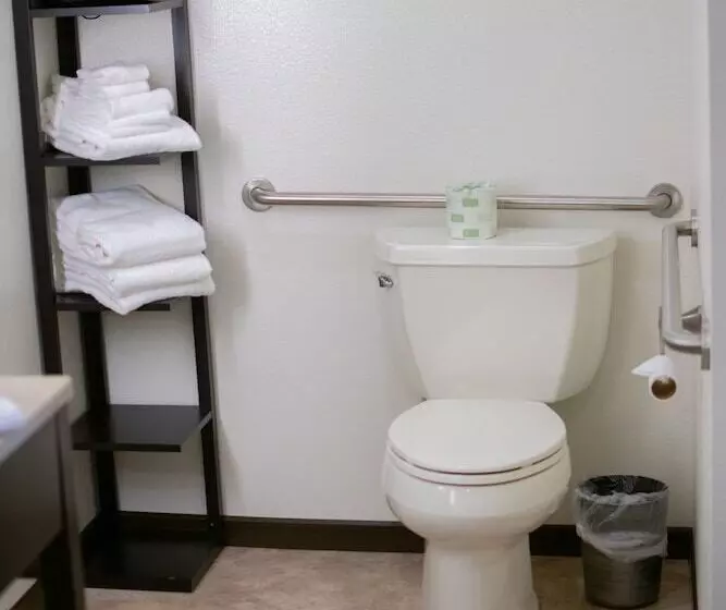 Motelli Boarders Inn & Suites By Cobblestone Hotels   Syracuse