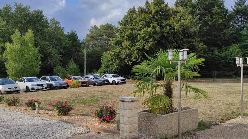 モーテル Domaine De La Blanchardière Changé, Le Mans