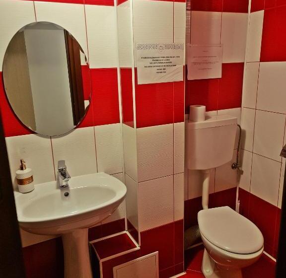 بنسيون Casa Leu