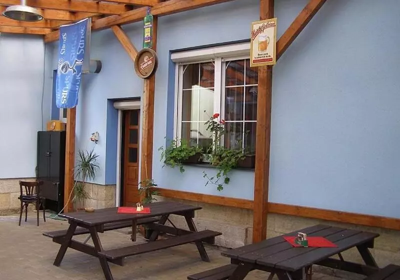 Majatalo Klub U Námořníka