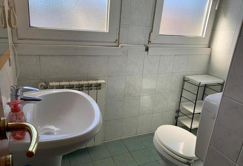 Пансион La Chiocciola Guesthouse Briantea