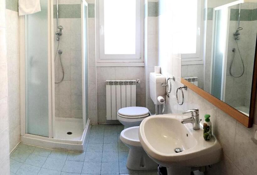 Пансион La Chiocciola Guesthouse Briantea