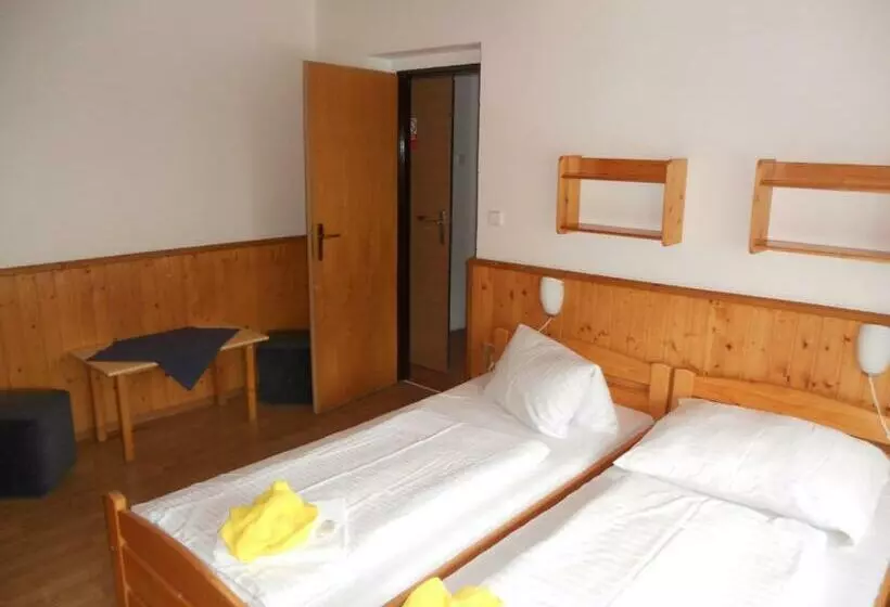 Majatalo Penzion Kamzík