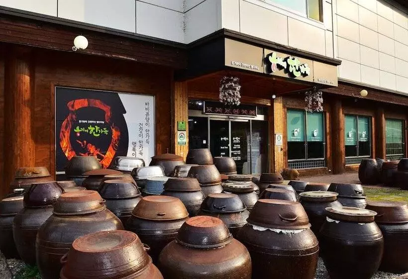 リゾートホテル Sungbochon Youth Hostel   Hostel