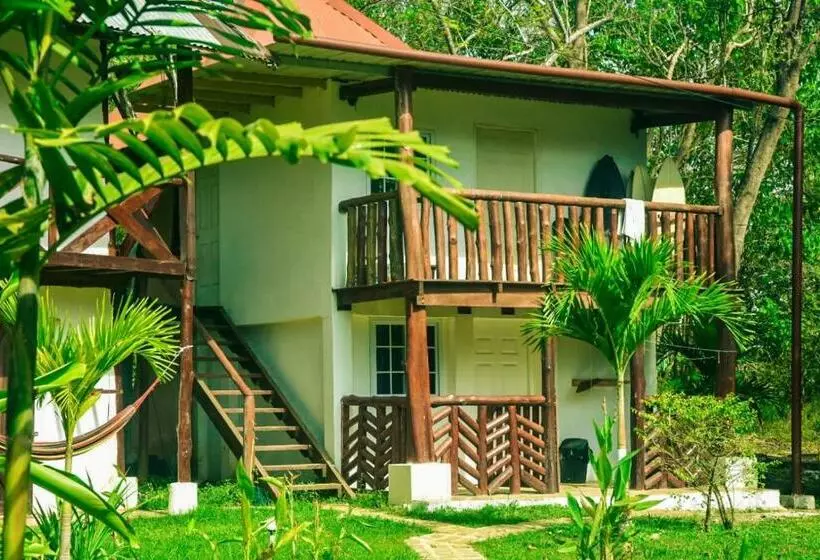 ユースホステル La Choza Playa Venao