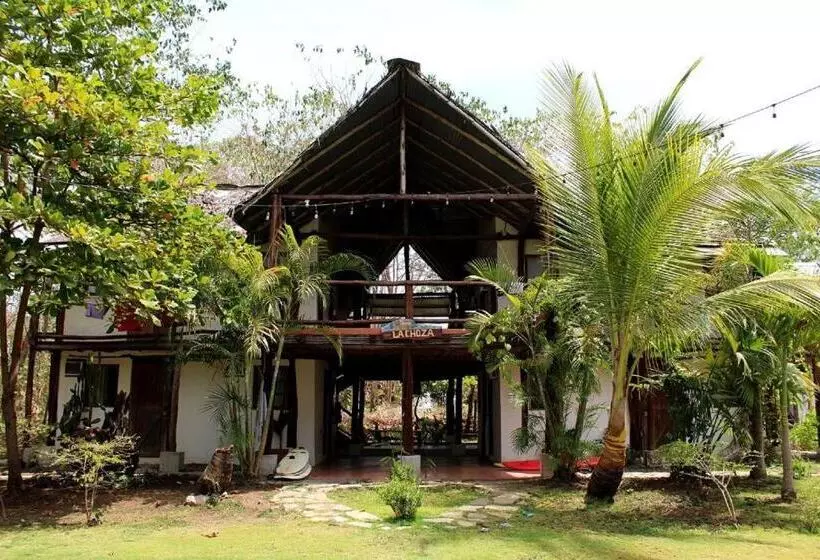 ユースホステル La Choza Playa Venao