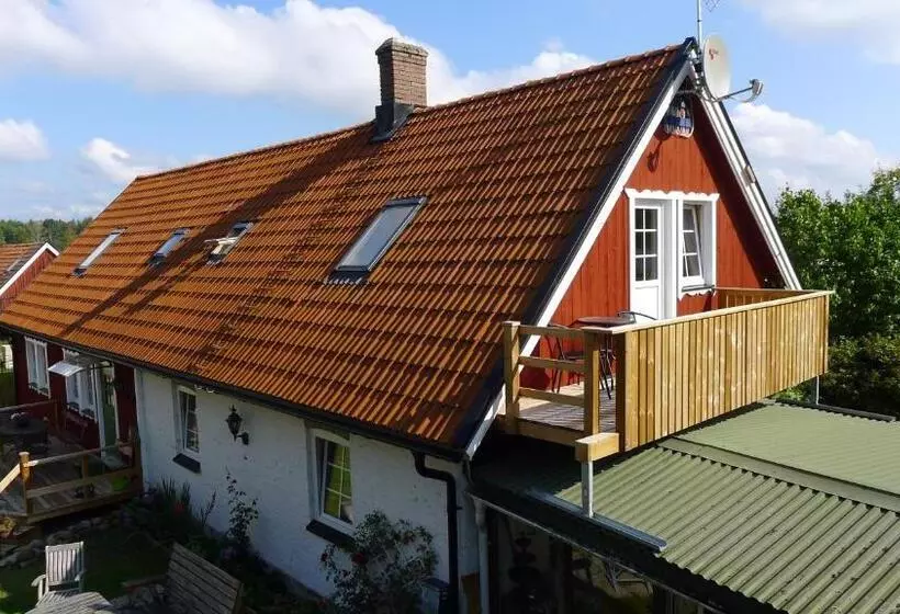 Retkeilymaja Lilla Trulla Gårdshotell   Feels Like Home