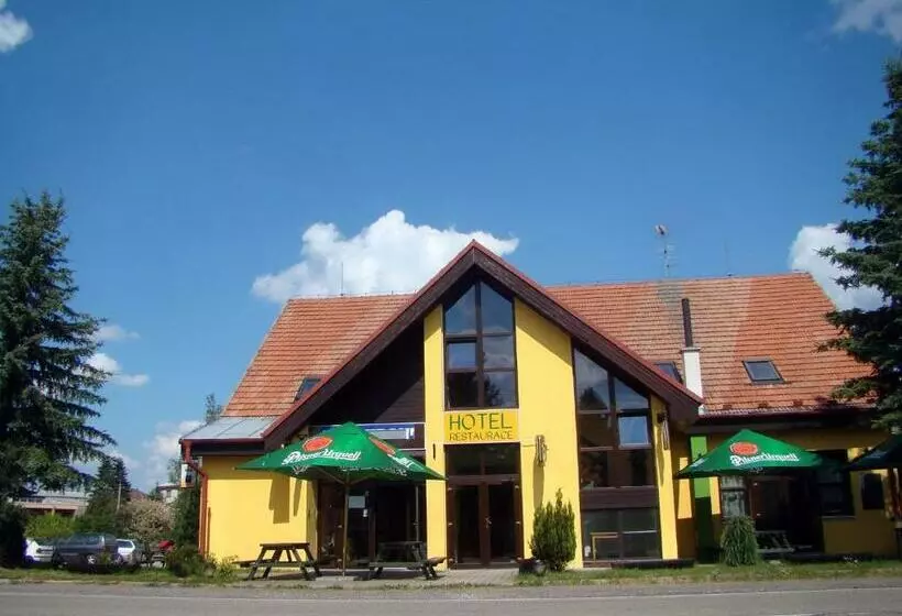 ユースホステル Restaurace Penzion Rafael