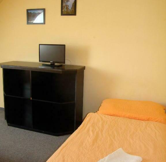 הוסטל Restaurace Penzion Rafael