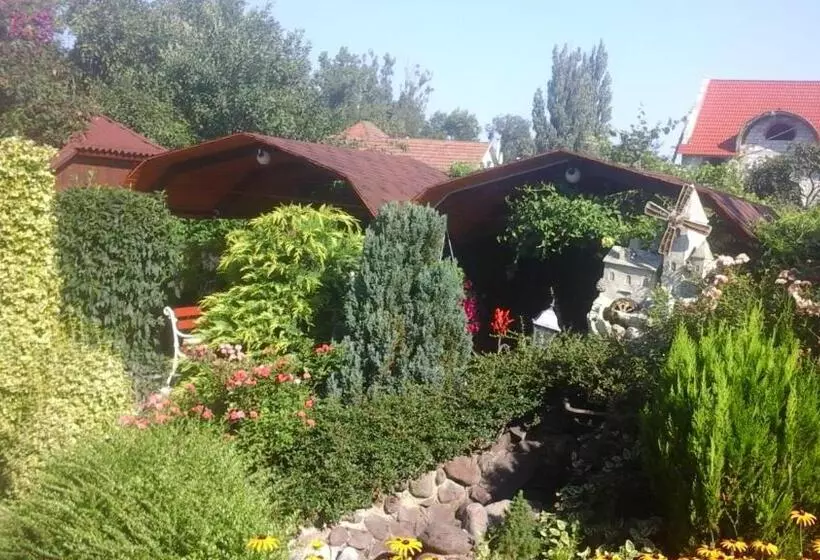 تختخواب و صبحانه Fkoka