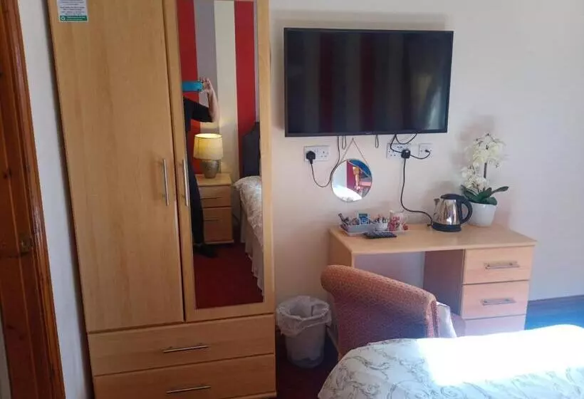 ベッドアンドブレックファースト Fox And Hounds Country Inn