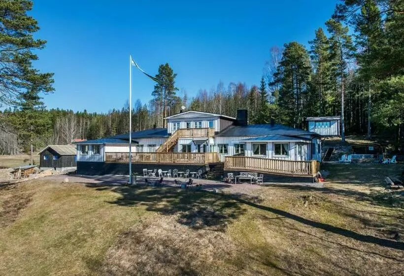 Aamiaismajoitus (B&B) Kolmårdsgården