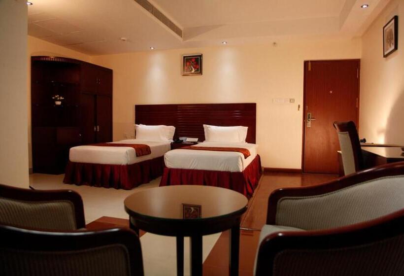 בית מלון כפרי Hiton