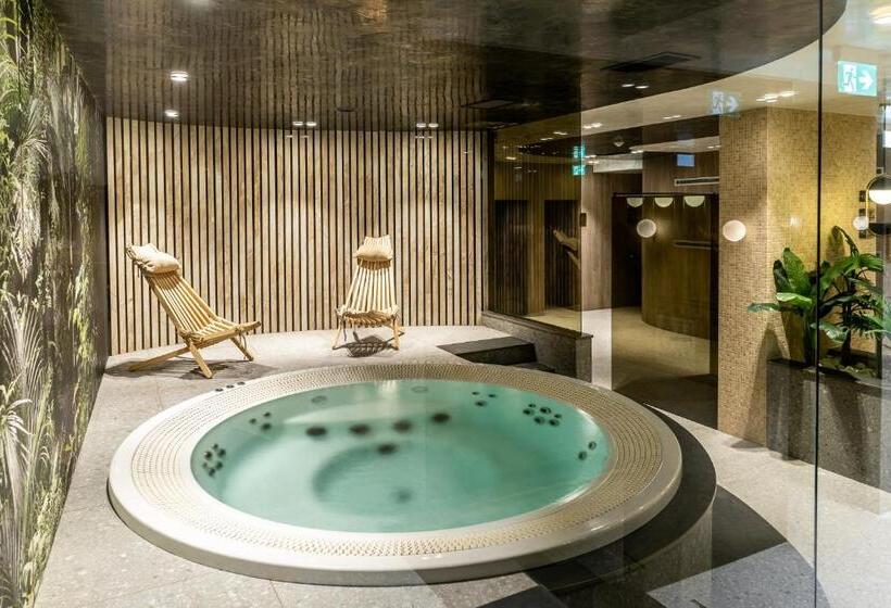 هتل Roman Maramures Ski & Spa Resort