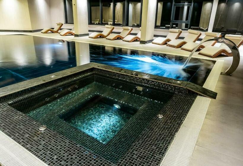 هتل Roman Maramures Ski & Spa Resort