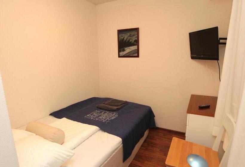 Hotel Urkin Piilopirtti