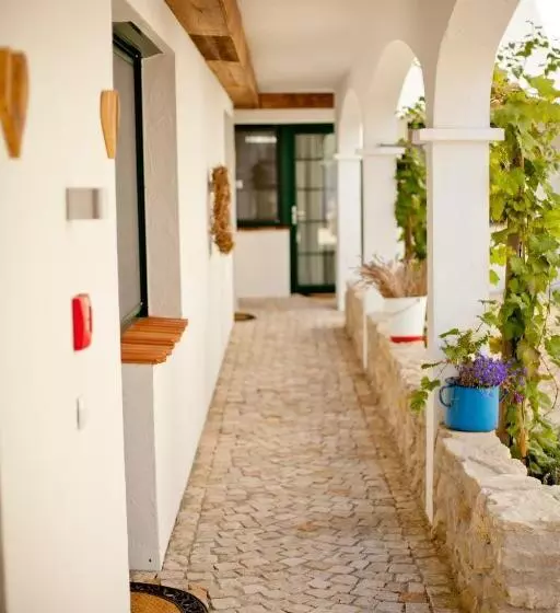 ホテル Weinwirtshaus Wlaschits