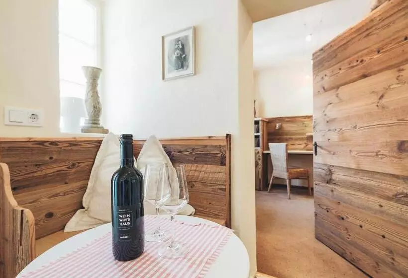 ホテル Weinwirtshaus Wlaschits