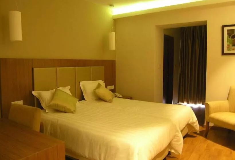 Livadia Hotel Kyperounta