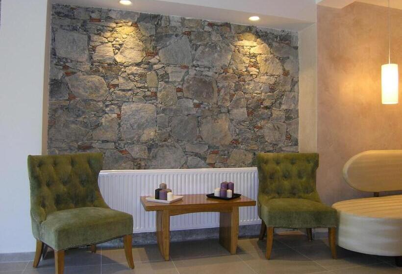 Livadia Hotel Kyperounta