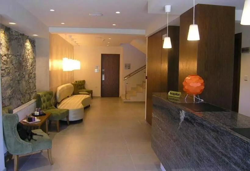 Livadia Hotel Kyperounta