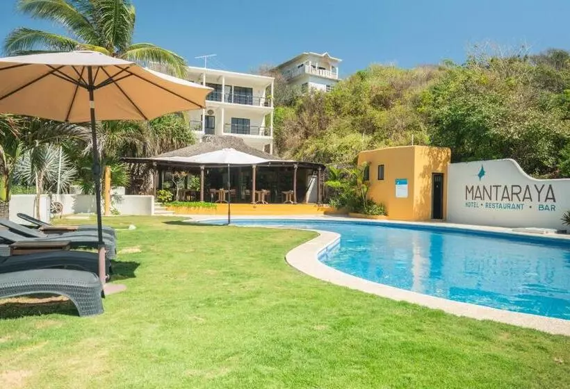 Manta Raya Hotel   Right On The Beach