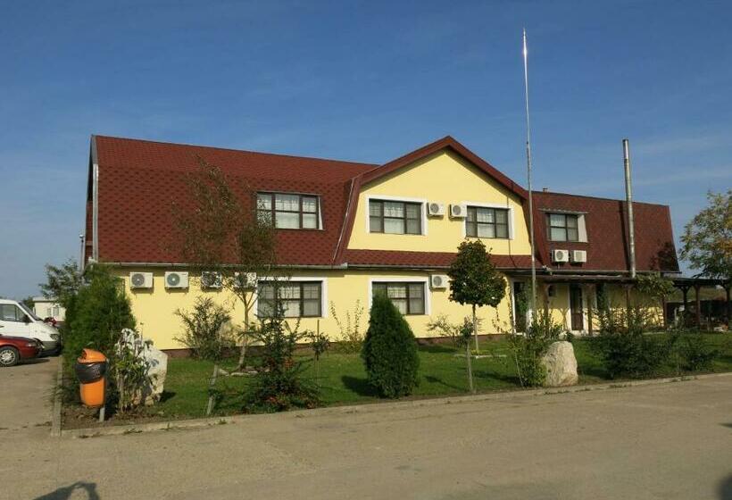 モーテル Conacul De Pe Lac