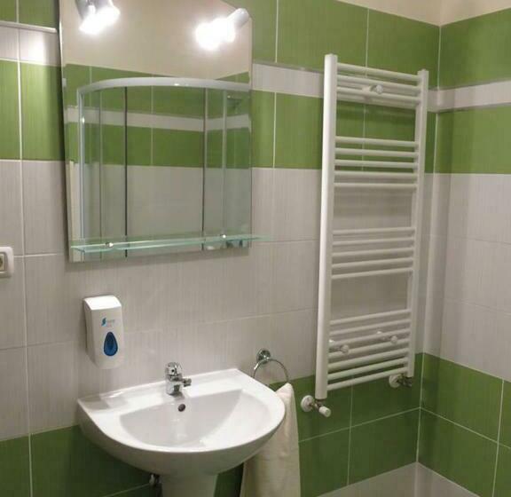 モーテル Conacul De Pe Lac