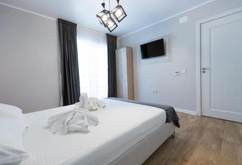 Pensão Complex Veverița Rânca