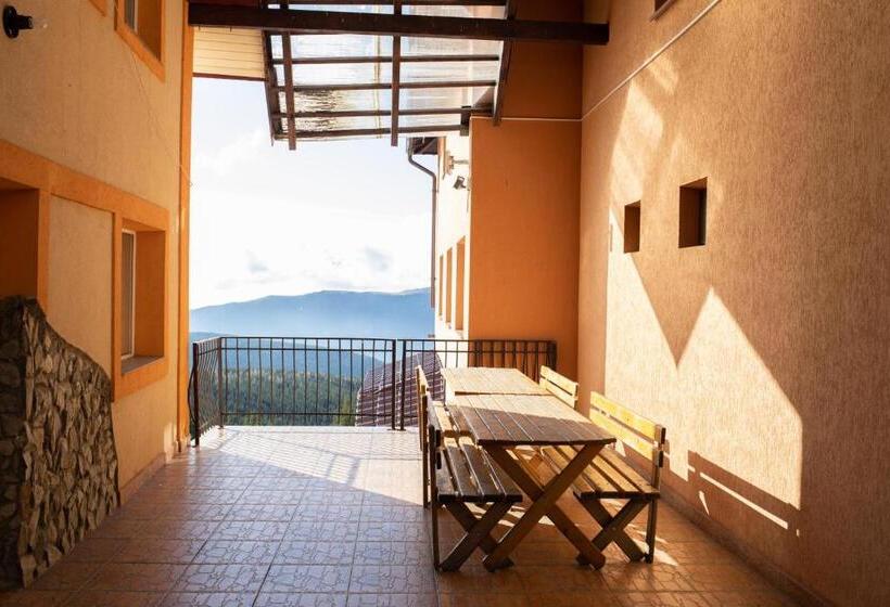 Pensão Complex Veverița Rânca