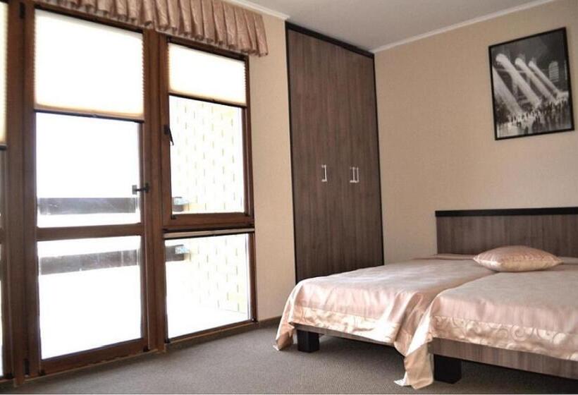 بنسيون Dergachov Guest House