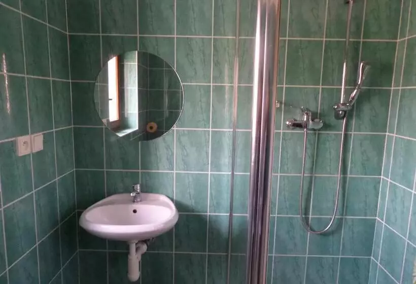 Majatalo Kralicka Chata