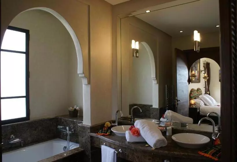 Majatalo La Kasbah Aalma D'or