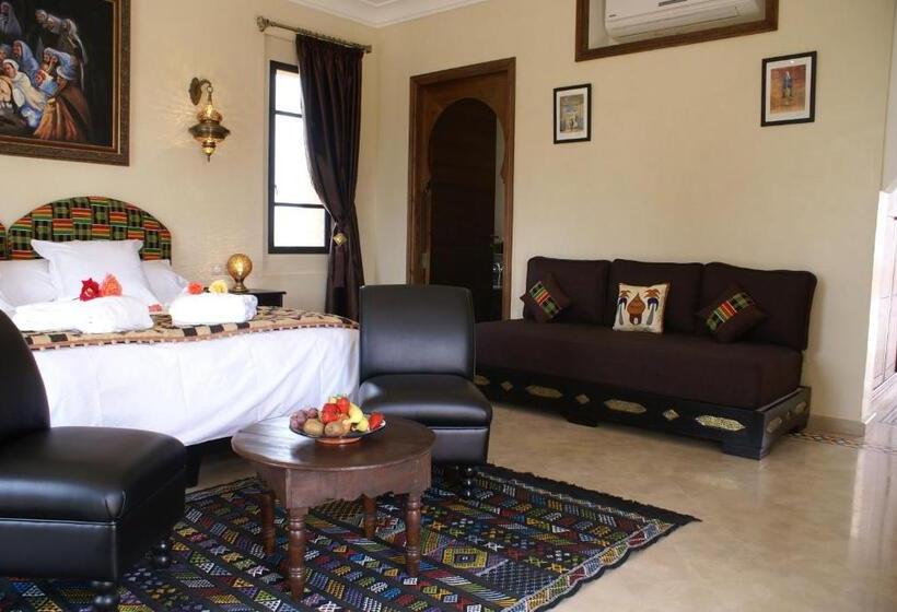 Pension (Hôtel basse catégorie) La Kasbah Aalma D'or