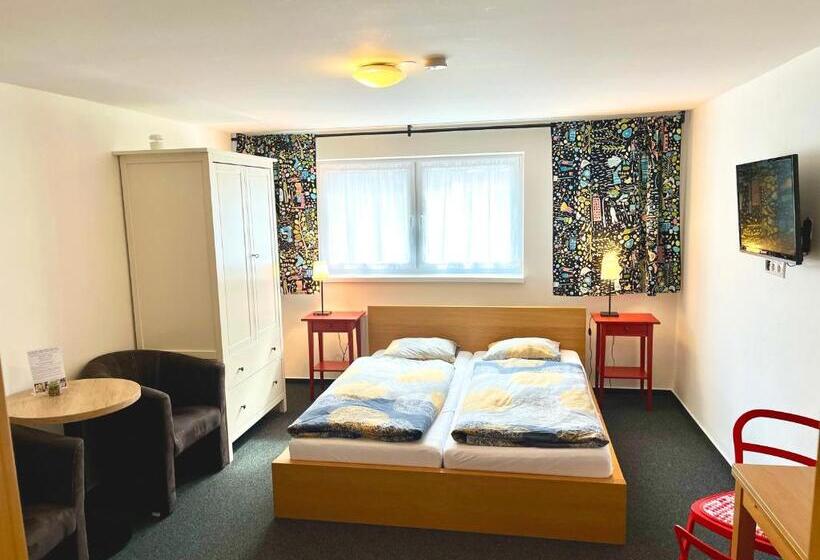 بنسيون Penzión Pavčina Lehota