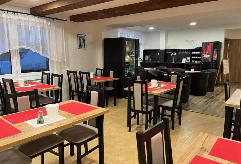 بنسيون Penzión Pavčina Lehota