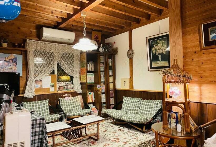 ペンション Sanrinsha